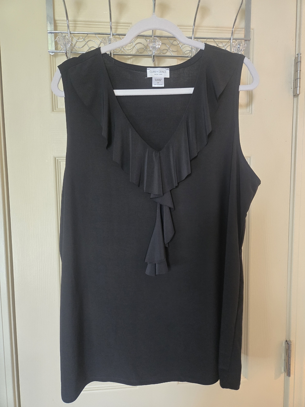 Ellen Tracy Black Sleeveless V-Neck Ruffle Front Top